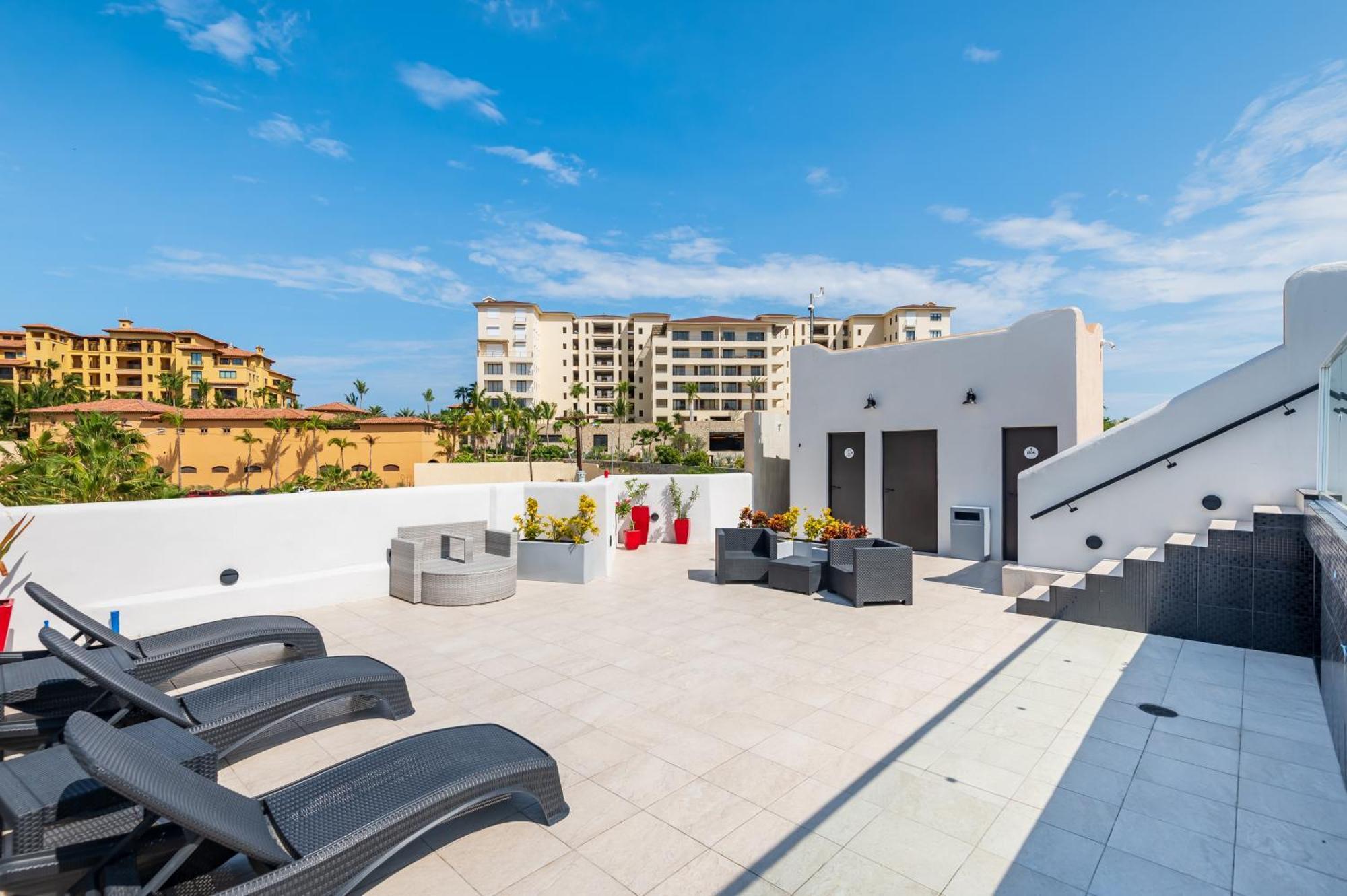 Marina Cabo Plaza Town & Beach Condos Кабо Сан Лукас Екстериор снимка