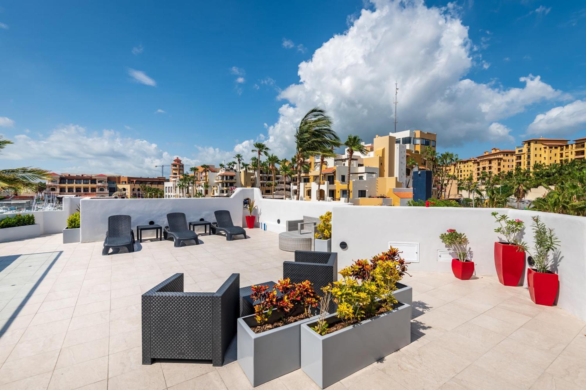 Marina Cabo Plaza Town & Beach Condos Кабо Сан Лукас Екстериор снимка