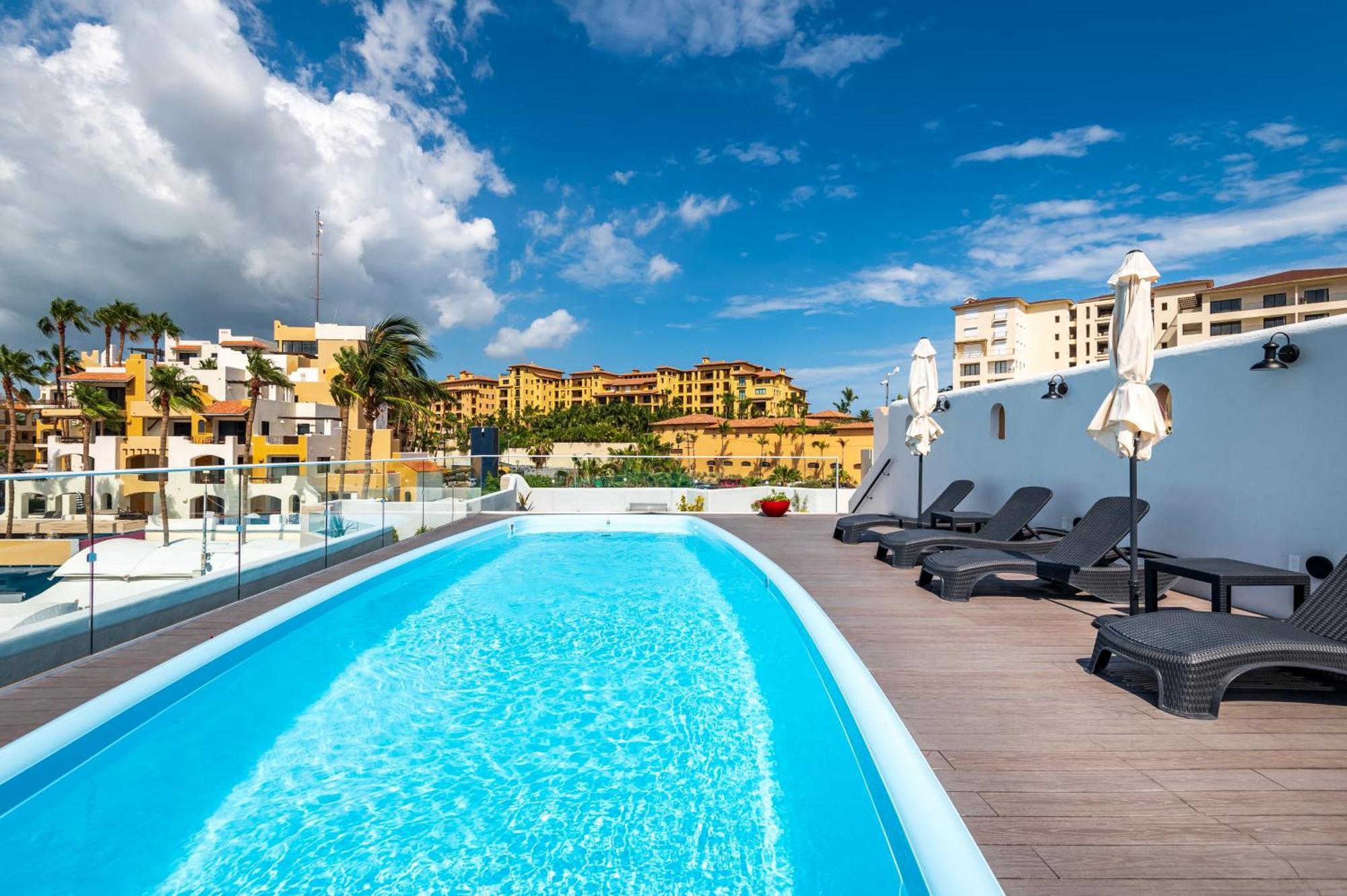 Marina Cabo Plaza Town & Beach Condos Кабо Сан Лукас Екстериор снимка