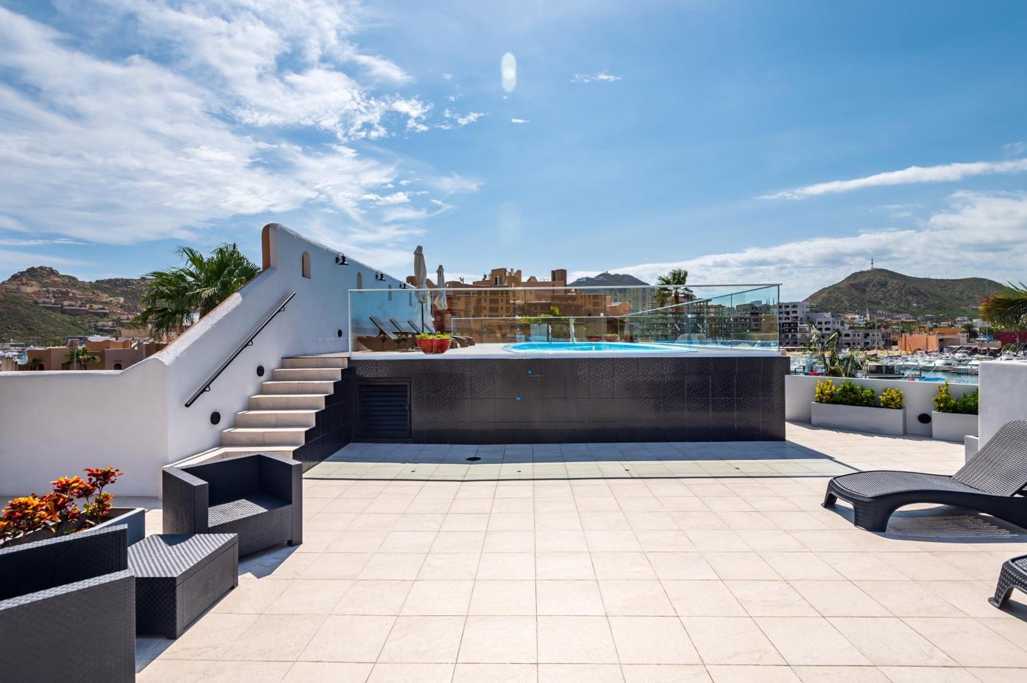Marina Cabo Plaza Town & Beach Condos Кабо Сан Лукас Екстериор снимка