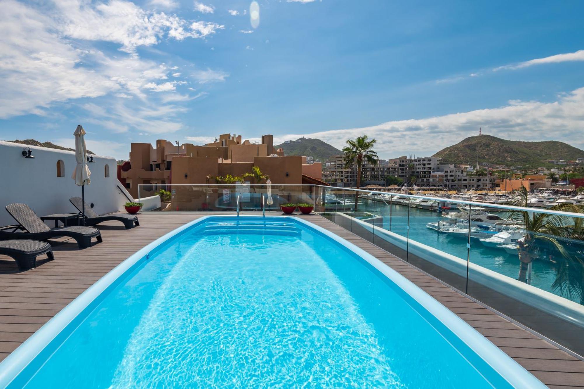 Marina Cabo Plaza Town & Beach Condos Кабо Сан Лукас Екстериор снимка