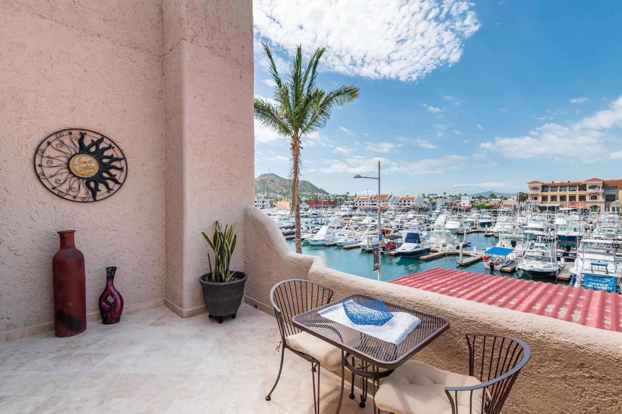 Marina Cabo Plaza Town & Beach Condos Кабо Сан Лукас Екстериор снимка