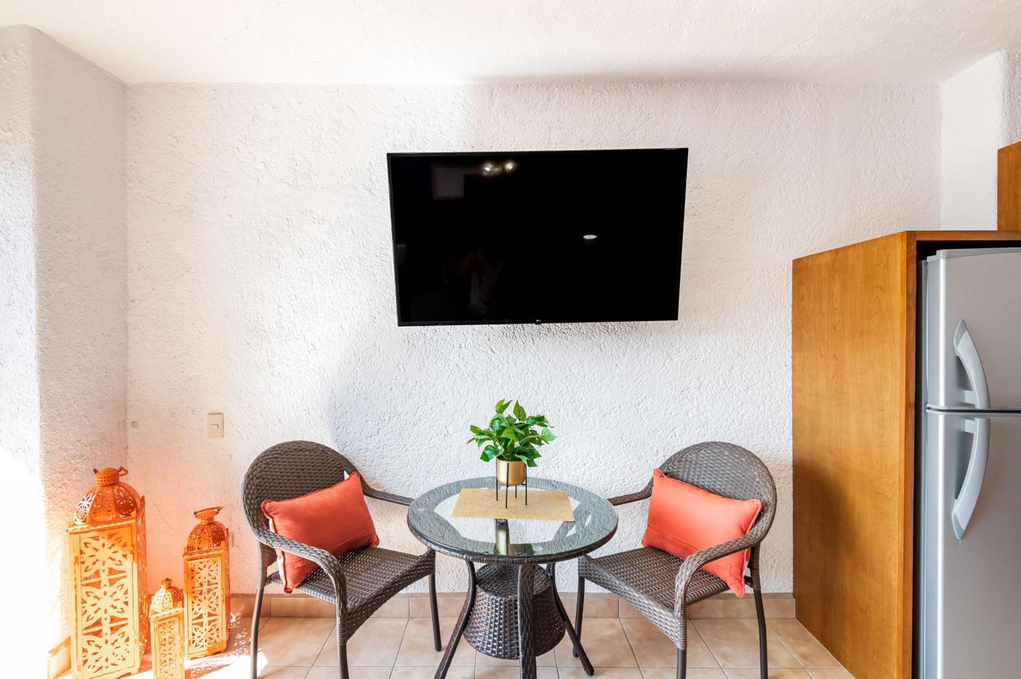 Marina Cabo Plaza Town & Beach Condos Кабо Сан Лукас Екстериор снимка