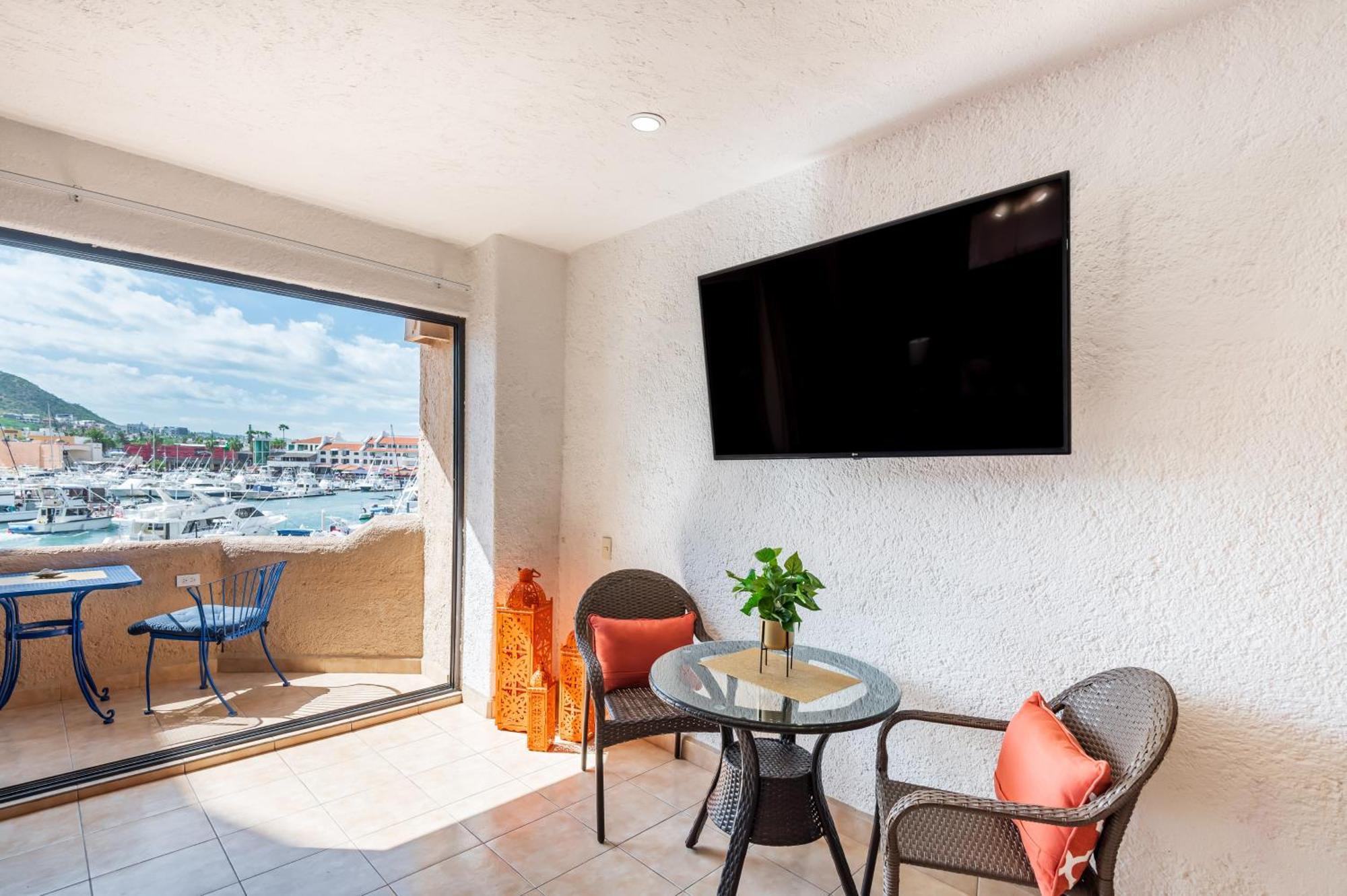 Marina Cabo Plaza Town & Beach Condos Кабо Сан Лукас Екстериор снимка