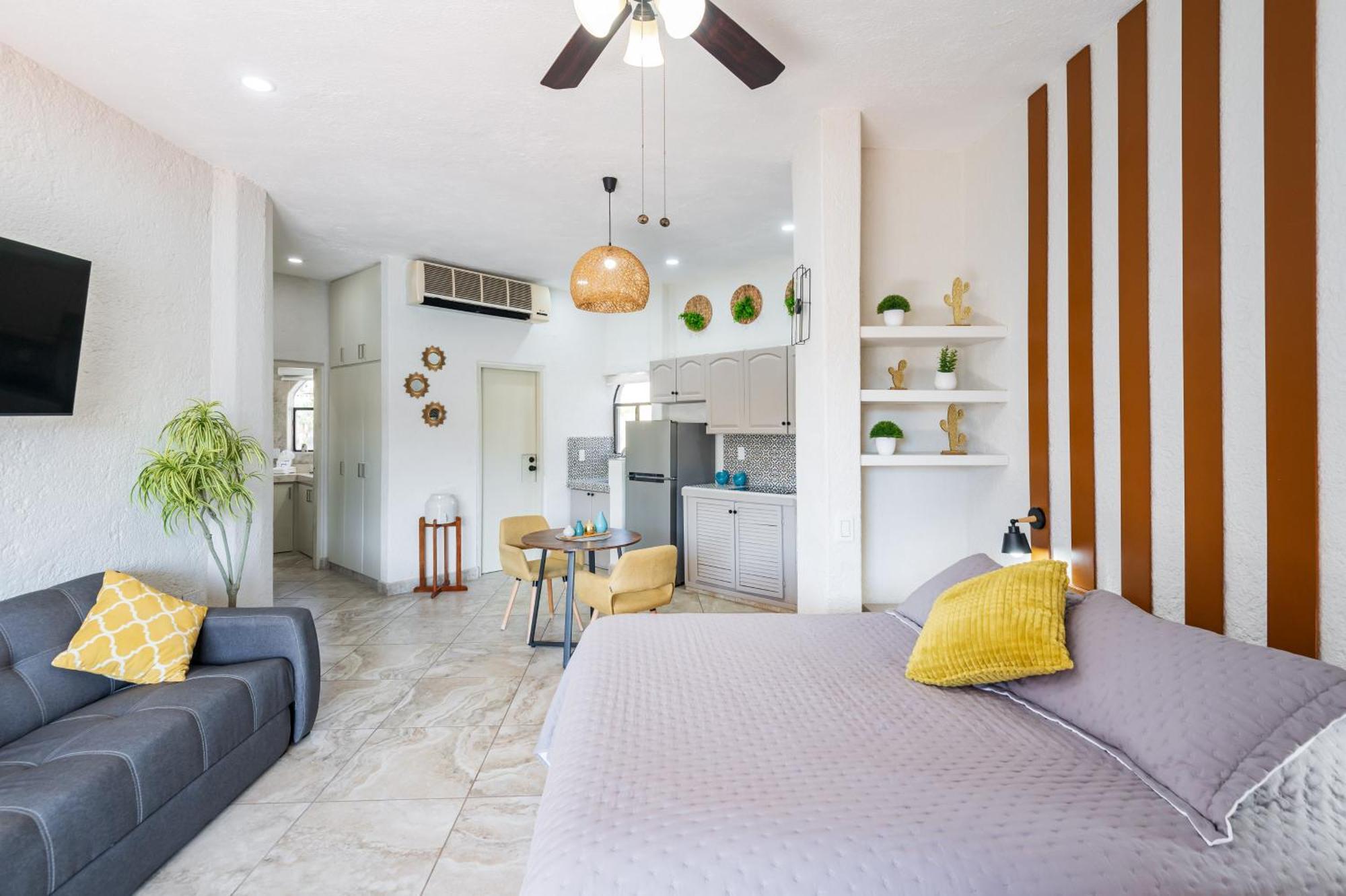 Marina Cabo Plaza Town & Beach Condos Кабо Сан Лукас Екстериор снимка