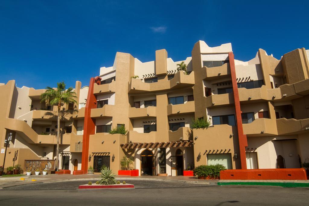 Marina Cabo Plaza Town & Beach Condos Кабо Сан Лукас Екстериор снимка